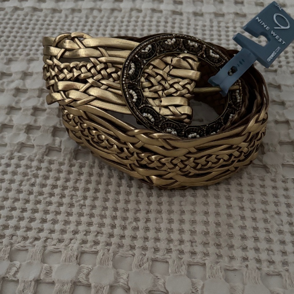 NWT Nine West Gold Tone Metallic Woven Belt with Decorative Buckle Size L/XL - Picture 3 of 16